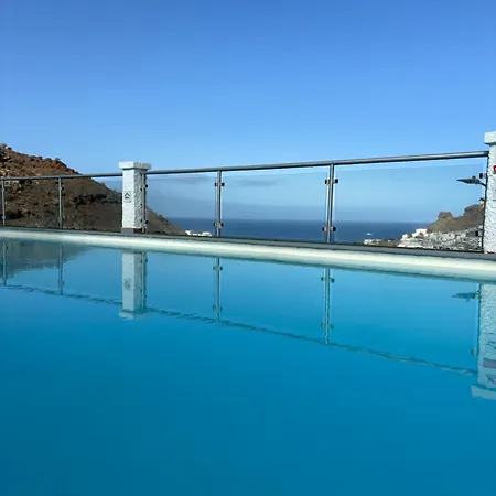 Halley * Puerto Rico (Gran Canaria)