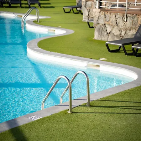 Apartahotel Halley 2*