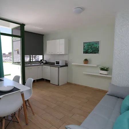 Halley Hotel apartamentowy 2*