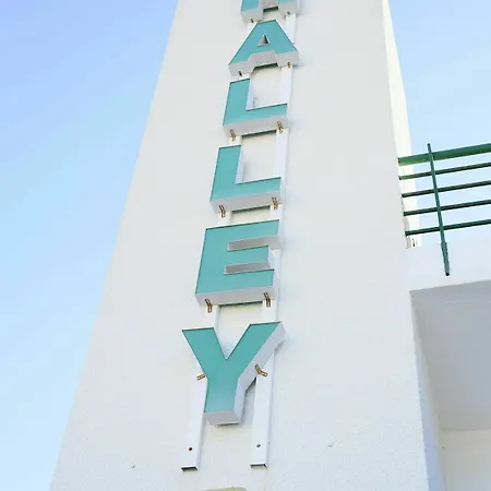 Apartment Halley