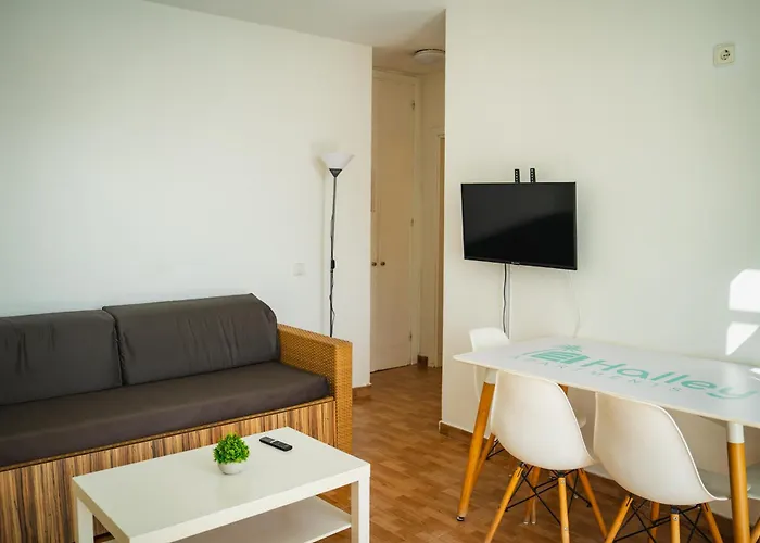 Halley Aparthotel 2*