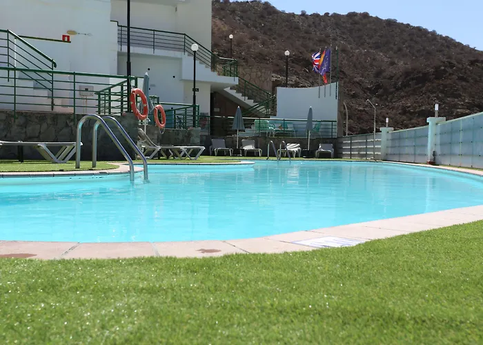 Aparthotel Halley 2*